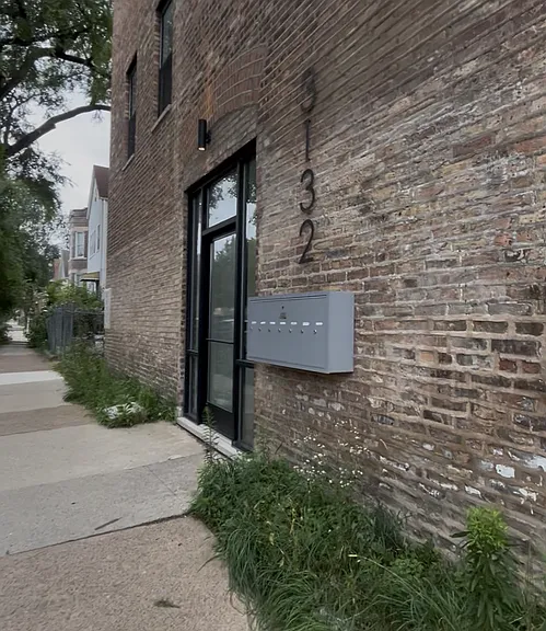 3132 S Lituanica Ave — Photo 1