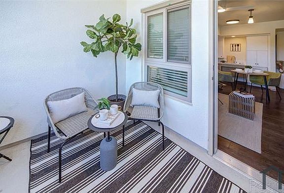 5th image of 600 Roble Ave #409