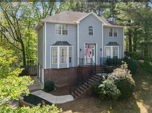 551 Fieldstone Dr, Helena, AL 35080