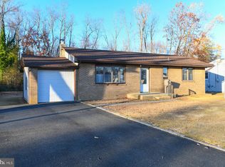 5 Jerrys Ave, Clayton, NJ 08312