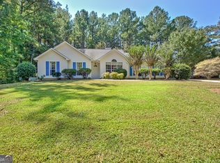 68 Winchester Dr, Sharpsburg, GA 30277