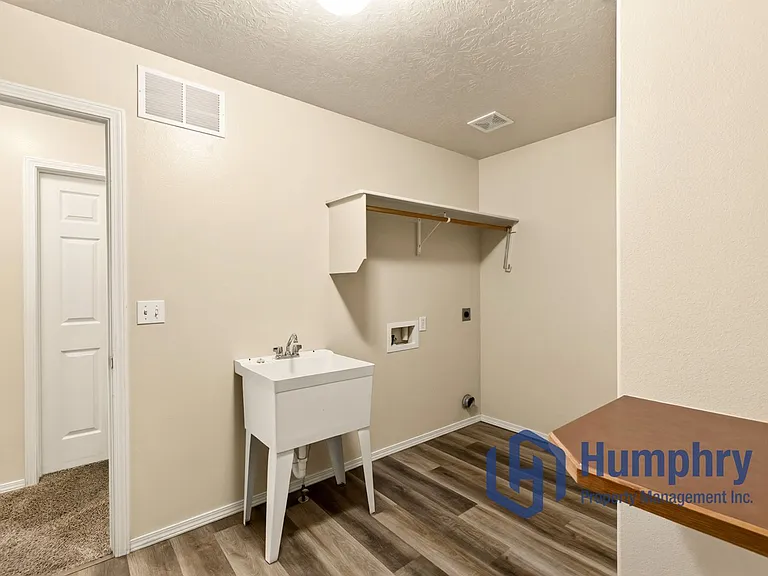 3527 E Hand Cart Ln — Photo 40
