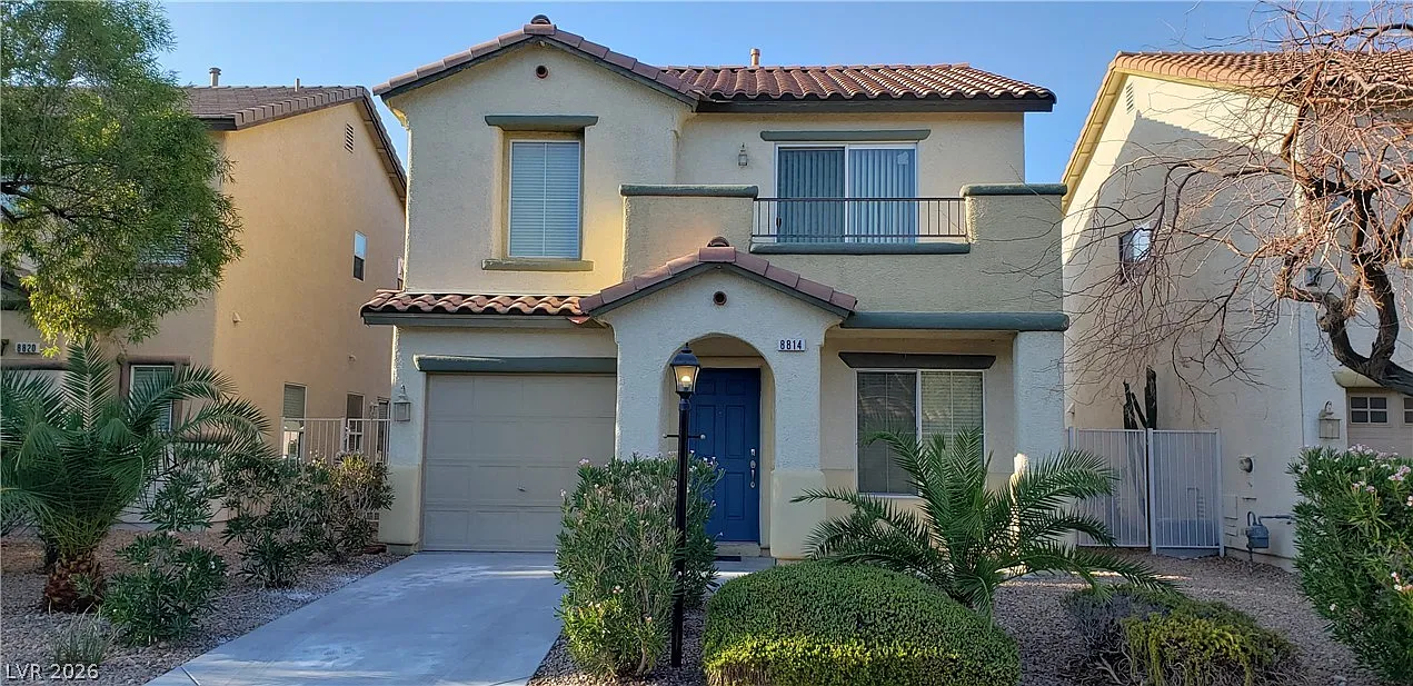 2 bed, 1.5 bath, 1266 sqft, $1,600 — Photo 1