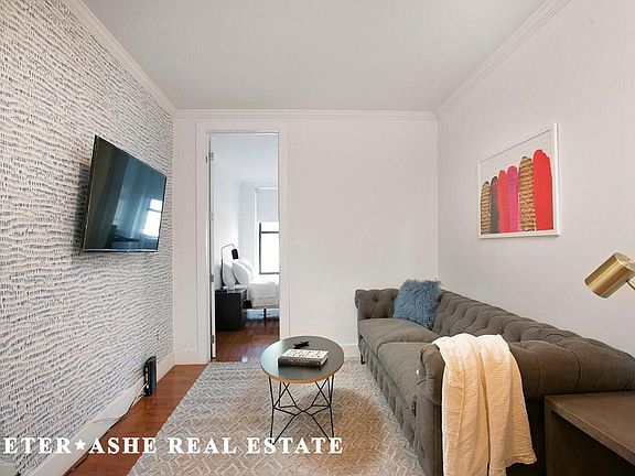 4th image of 336 E 117th St APT A