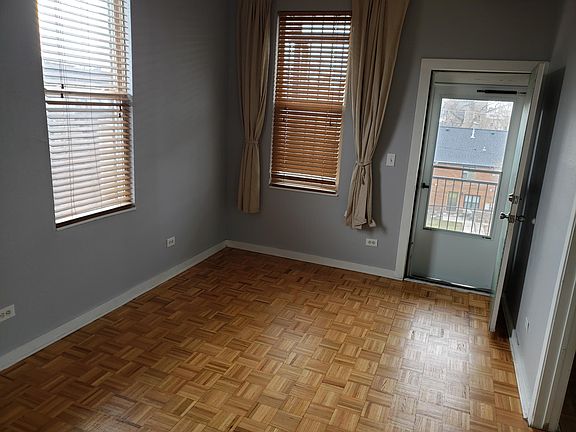 3rd image of 2613 W Evergreen Ave