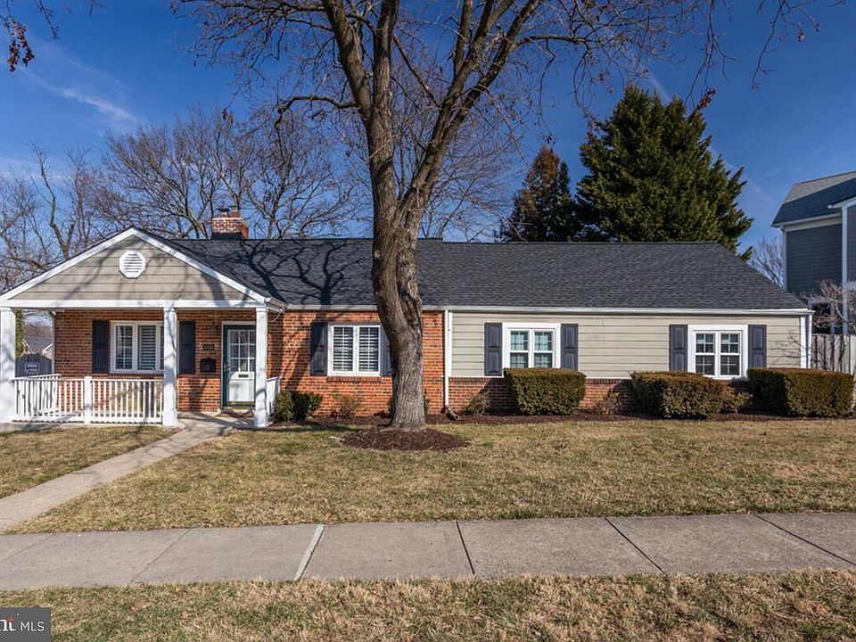 1st image of 4209 Brookfield Dr