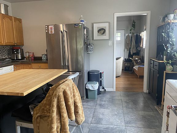 5th image of 3554 S Corona St