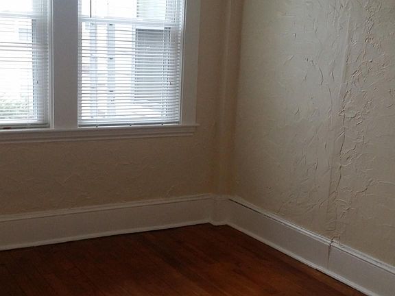5th image of 8 N Central St #5