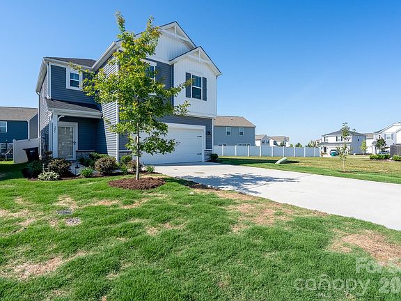 3rd image of 321 Fairchild Way