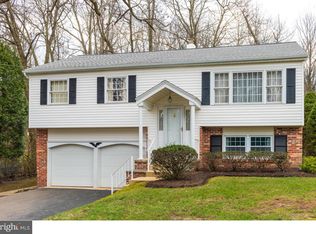 422 Forge Ln, Exton, PA 19341