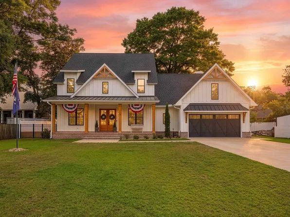 506 Fernwood Rd., Murrells Inlet, SC 29576