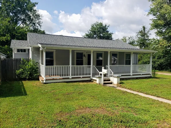 7 Rodes Ave, Sandston, VA 23150