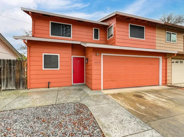 1613 E Lake Ct, Marysville, CA 95901