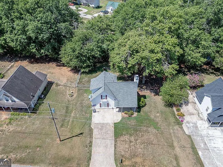 932 Clayton St — Photo 29