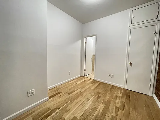 Rented by Best Apartments North Inc | media 25