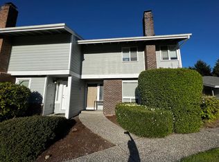 2440 140th Ave NE APT 27, Bellevue, WA 98005