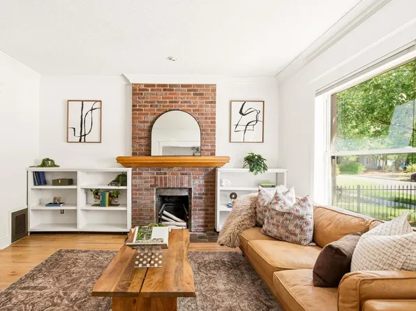 3015 California St, Denver, CO 80205