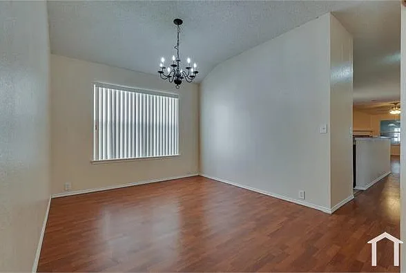 4 bed, 2150 sqft, $4,200 — Photo 3