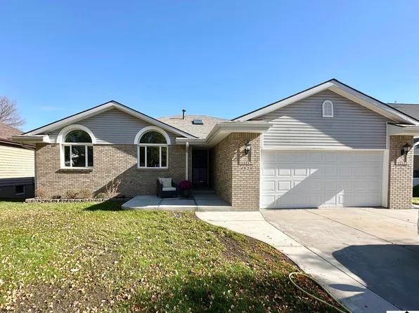 4920 NW 2nd St, Lincoln, NE 68521