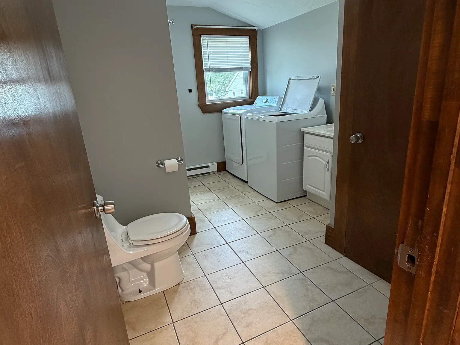 2 bed, 1.0 bath, $2,100 — Photo 2