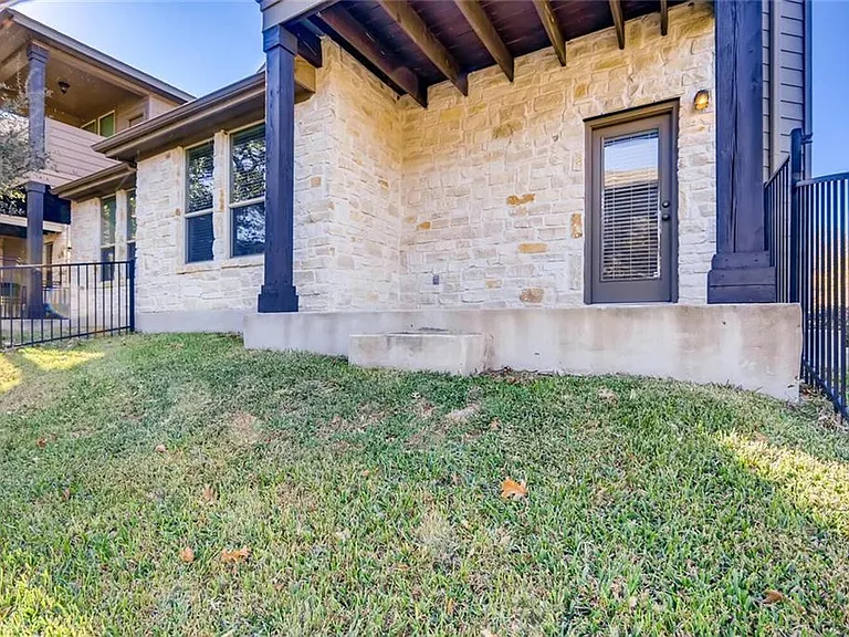 7500 Colina Vista Loop #A — Photo 27