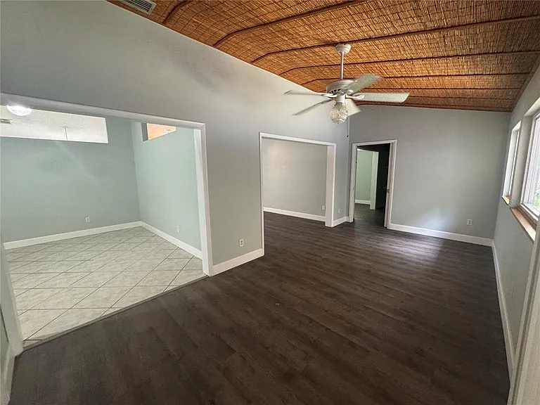 10941 Mill Pond Way — Photo 8