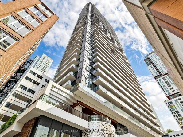 38 Widmer St #2606, Toronto, ON M5V 1X1