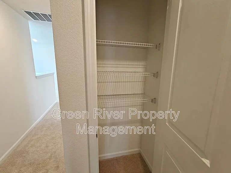 5724 Lagoon Cruise Way — Photo 26