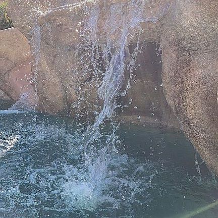 WATERFALL/WATER SLIDE 