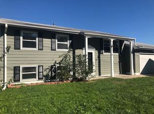 2804 Twin City Dr, Council Bluffs, IA 51501