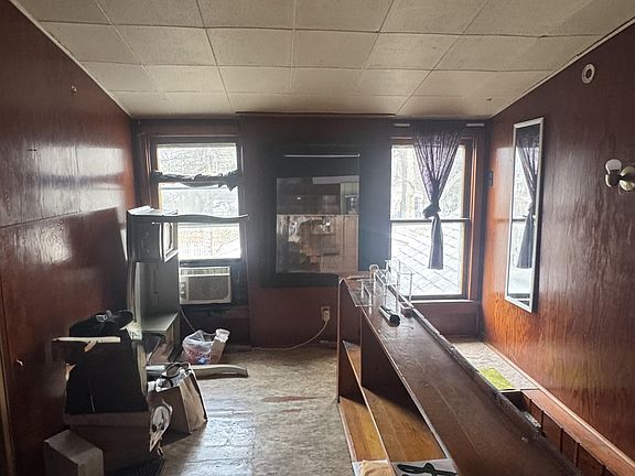 3rd image of 3017 Richfield Rd