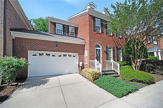 1st image of 9131 Bonnie Briar Cres