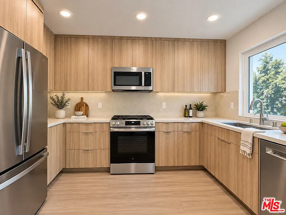 2 bed, 2.0 bath, $5,400 — Photo 1