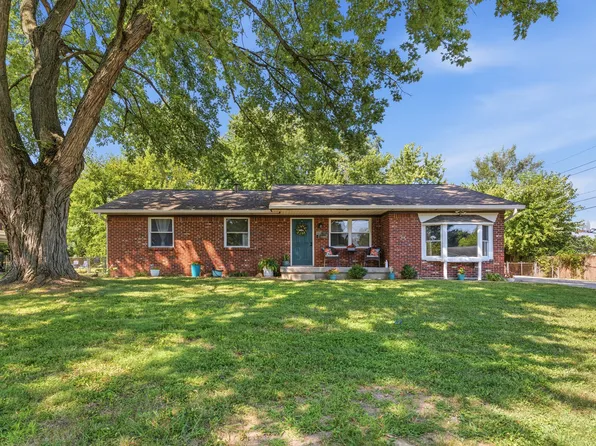 6034 W Loretta Dr, Indianapolis, IN 46221