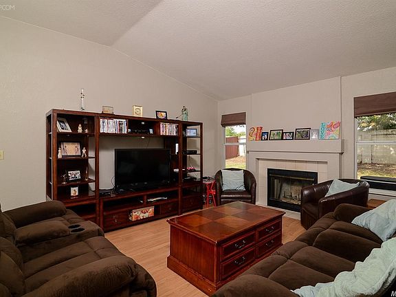4th image of 8925 Colombard Way