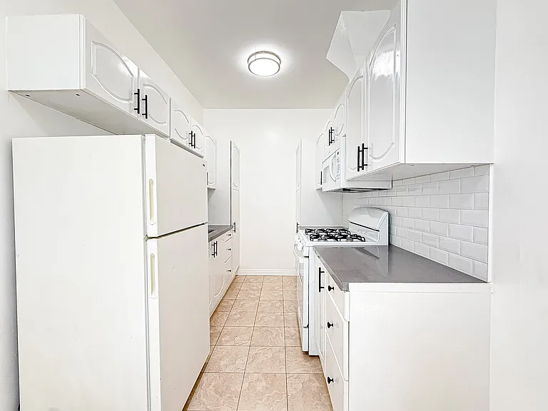 229 S Tower Dr #C — Photo 7