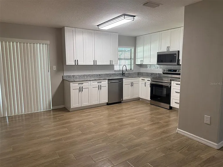 1008 N Bracewell Dr — Photo 8