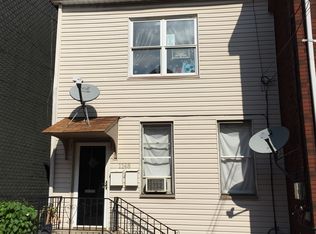 1148 Goettman St, Pittsburgh, PA 15212