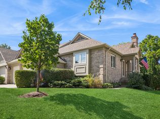 5538 Durand Dr, Downers Grove, IL 60515