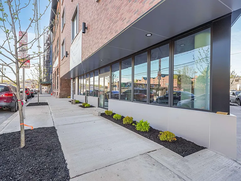 658 Grand St #202 — Photo 30