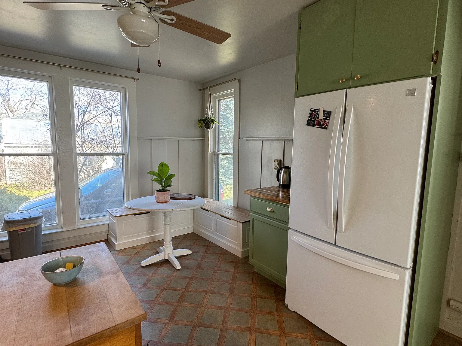 5 bed, 2590 sqft, $650 — Photo 3