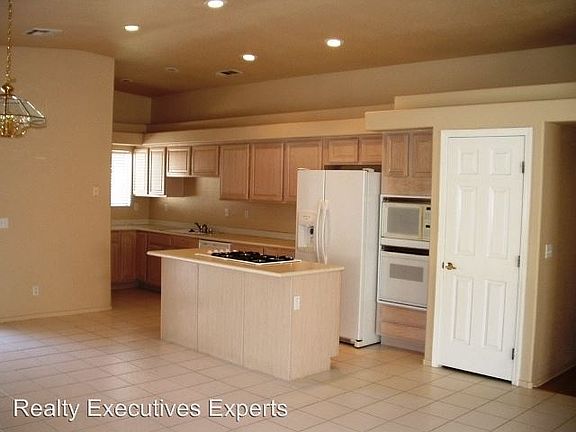 2nd image of 7449 Desert Flame Ct