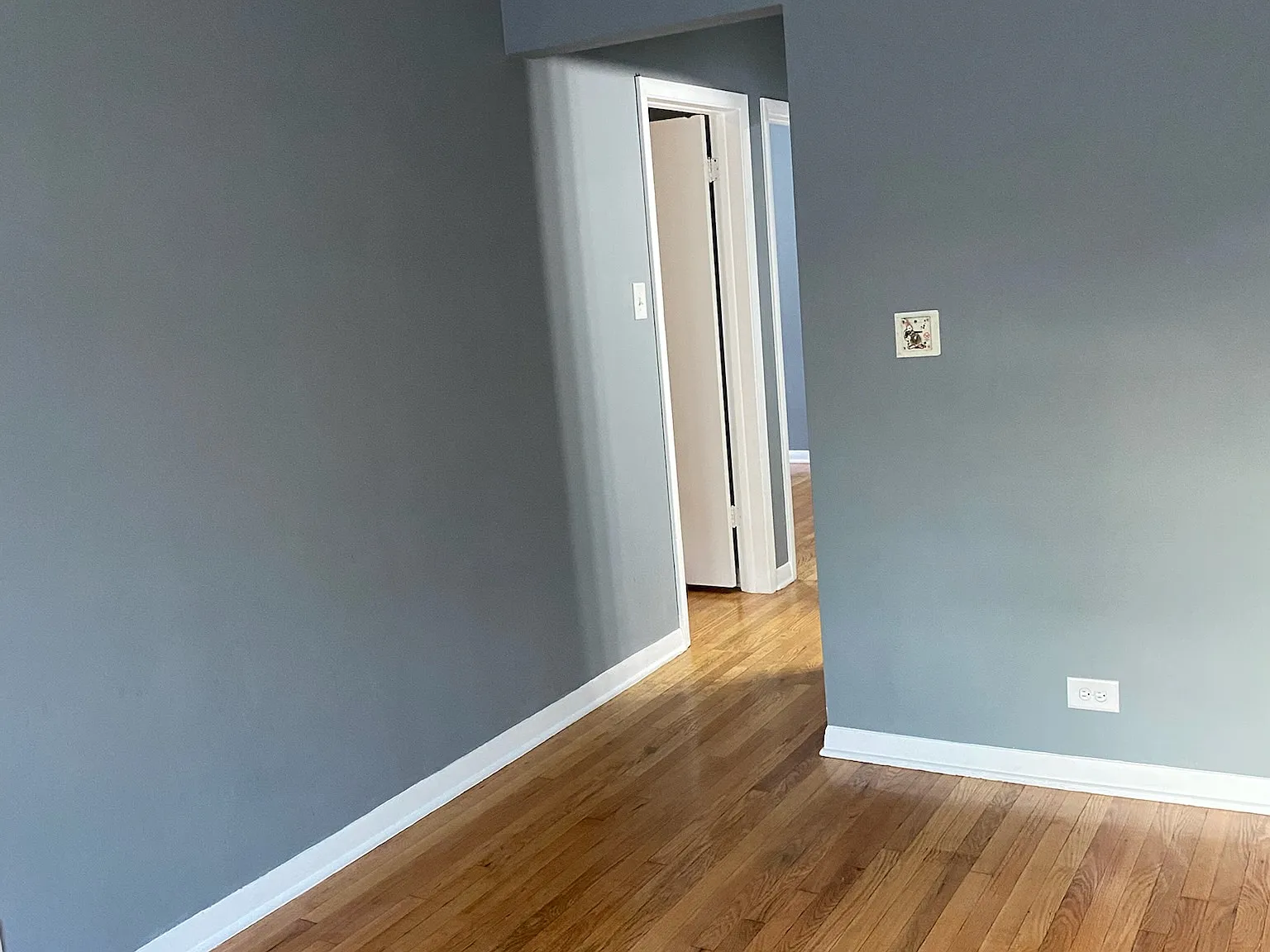 2 bed, $1,100 — Photo 2