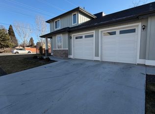 3673 N Maple Grove Rd, Boise, ID 83704