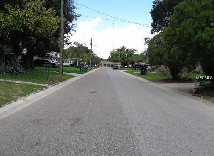 2nd image of 3707 E Shadowlawn Ave