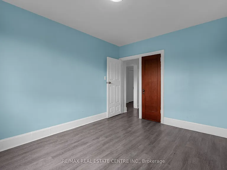 29 Harrison Ave — Photo 9