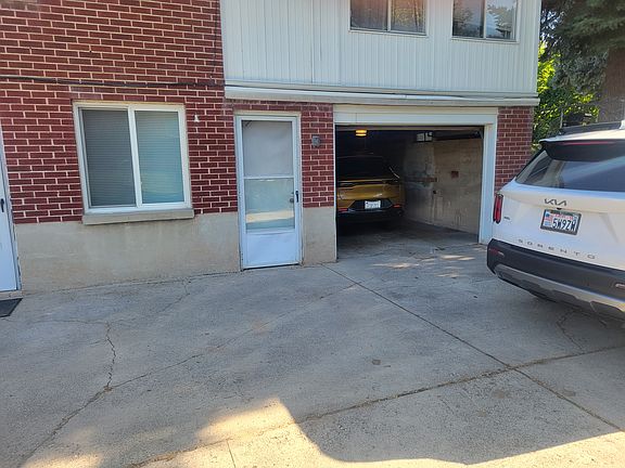 2nd image of 3534 Eccles Ave Unit B