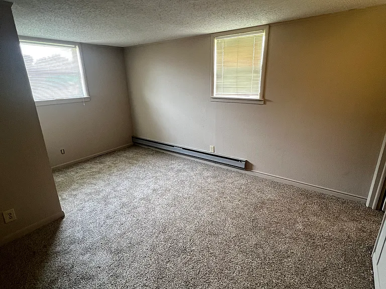 112 Cherry Hills Ct — Photo 7
