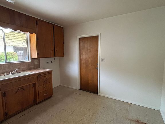 4th image of 700-712 E Johnston Ave #E3ffc1f0a