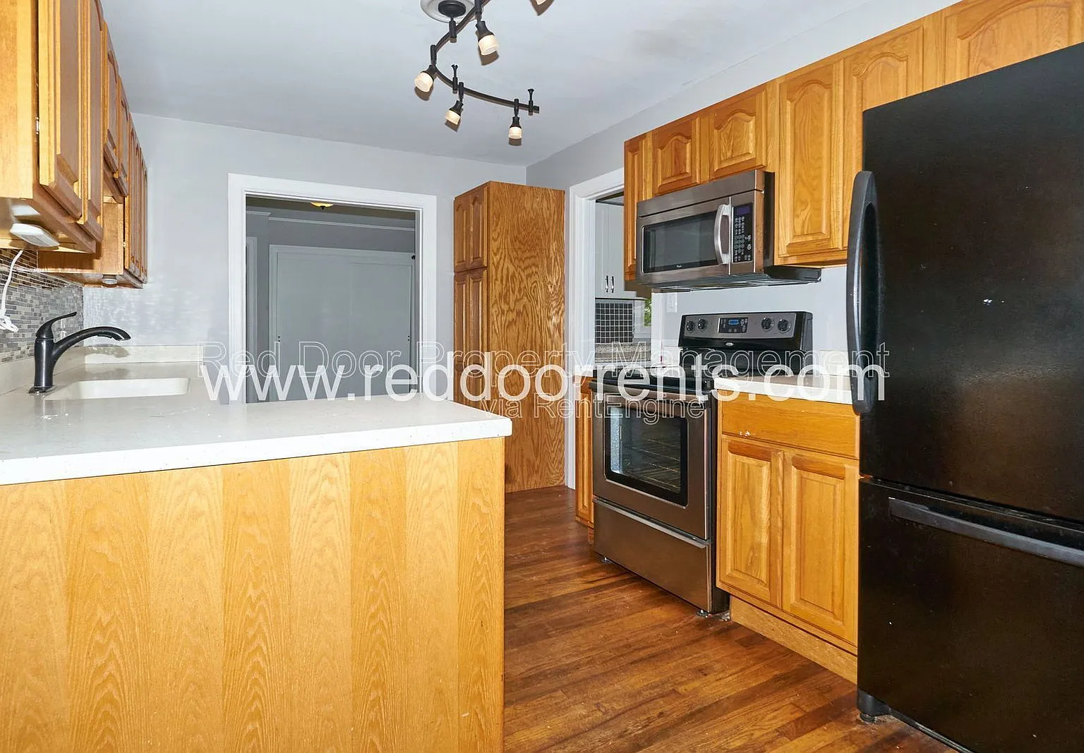 3 bed, 2.0 bath, 1493 sqft, $2,250 — Photo 3